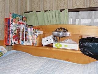 三段ベッド (2).JPG