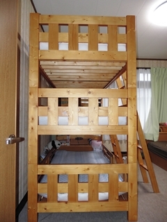 三段ベッド (6).JPG